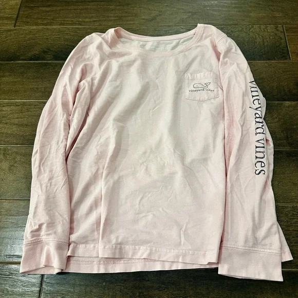 Women’s Vineyard Vines Shirt Set - Picture 9 of 14